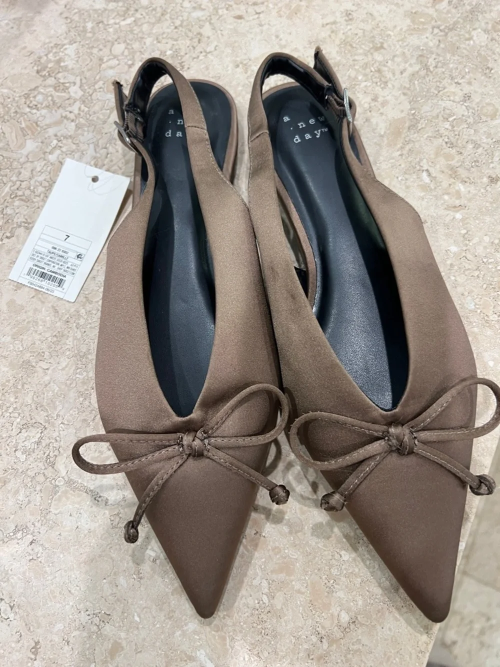 A New Day pointed toe bow flats size 7 NWT - Picture 1 of 5